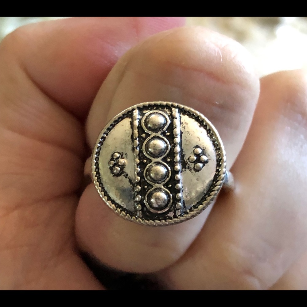 rings - Picture 3 of 5